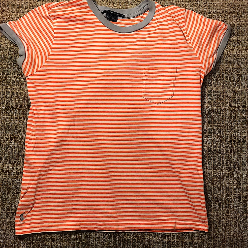 hi! i’m selling this polo sports wear shirt